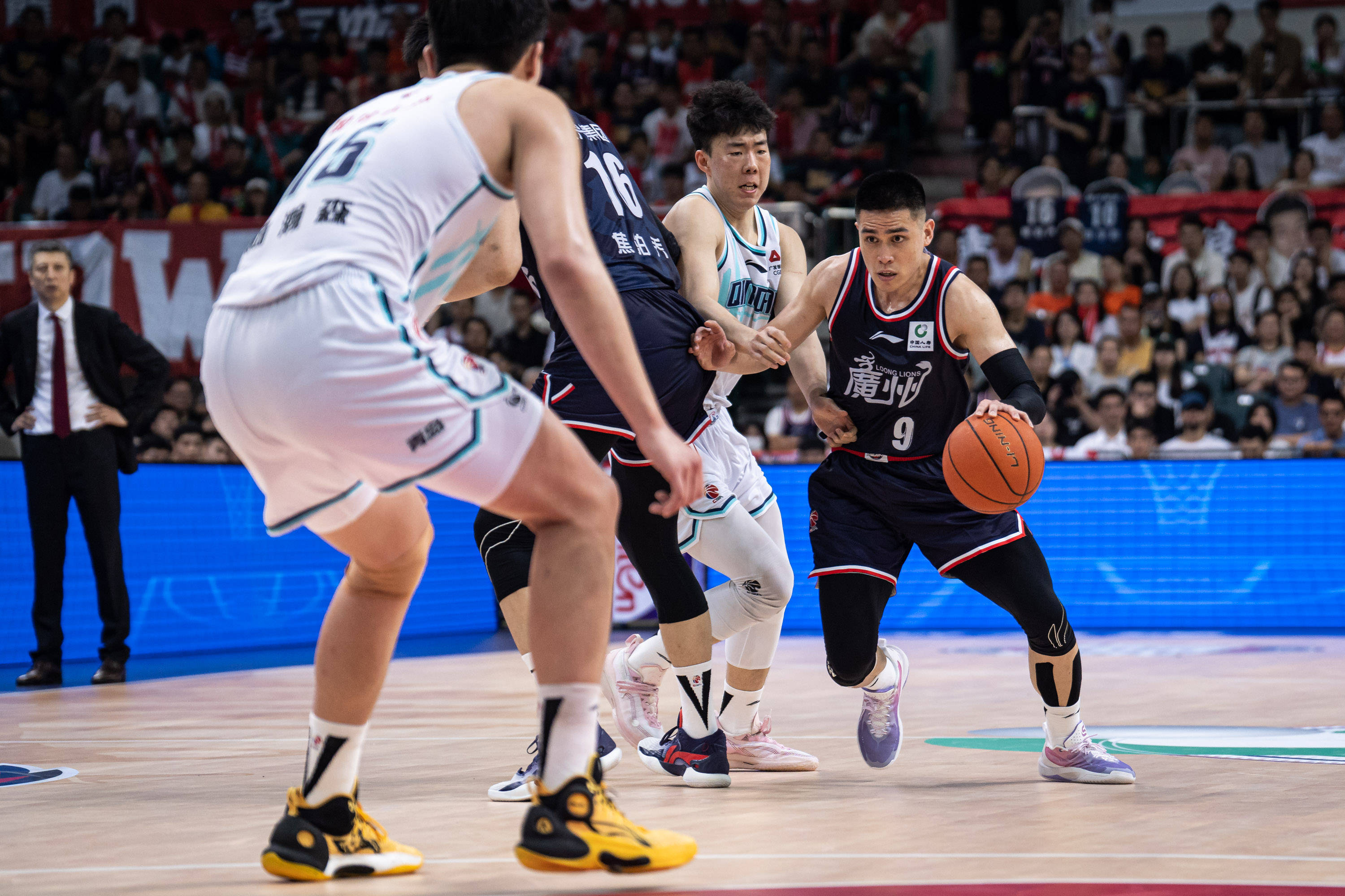 关于转会期CBA季后赛传出新动向;巴黎圣日耳曼刷新队史纪录;管理层表态:目标明确;心理建设被强调的信息 关于转会期CBA季后赛传出新动向;巴黎圣日耳曼刷新队史纪录;管理层表态:目标明确;心理建设被强调的信息