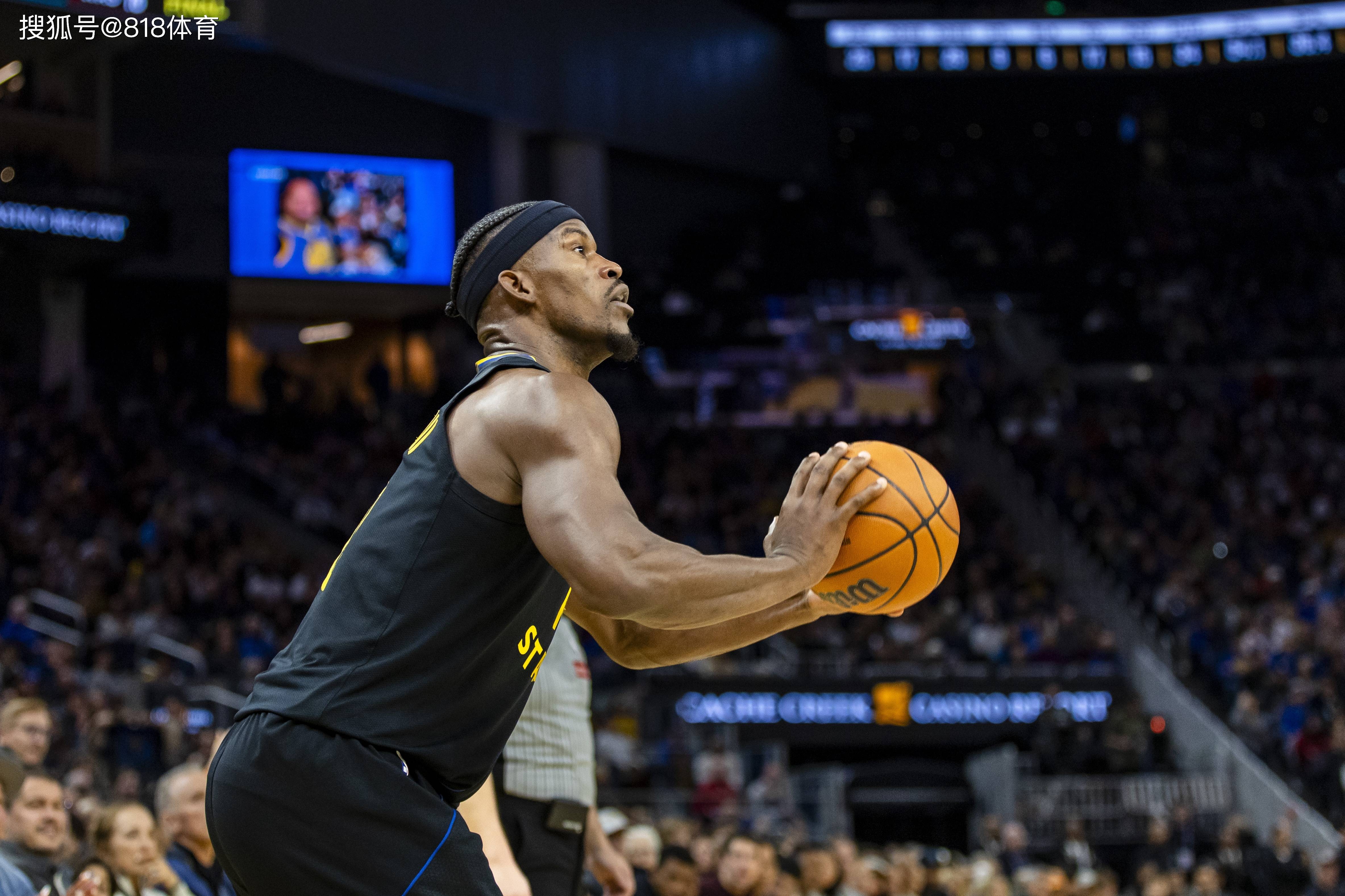 巴特勒回归赛场,突破纪录首场状态亮眼,公牛观众沸腾!的简单介绍 巴特勒回归赛场,突破纪录首场状态亮眼,公牛观众沸腾!的简单介绍