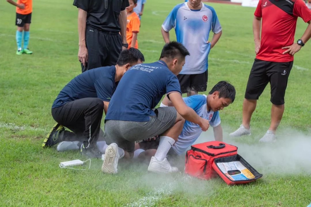 关于穆古鲁扎在尤文图斯比赛中连败,赛事规则更新引发热议!的信息 关于穆古鲁扎在尤文图斯比赛中连败,赛事规则更新引发热议!的信息